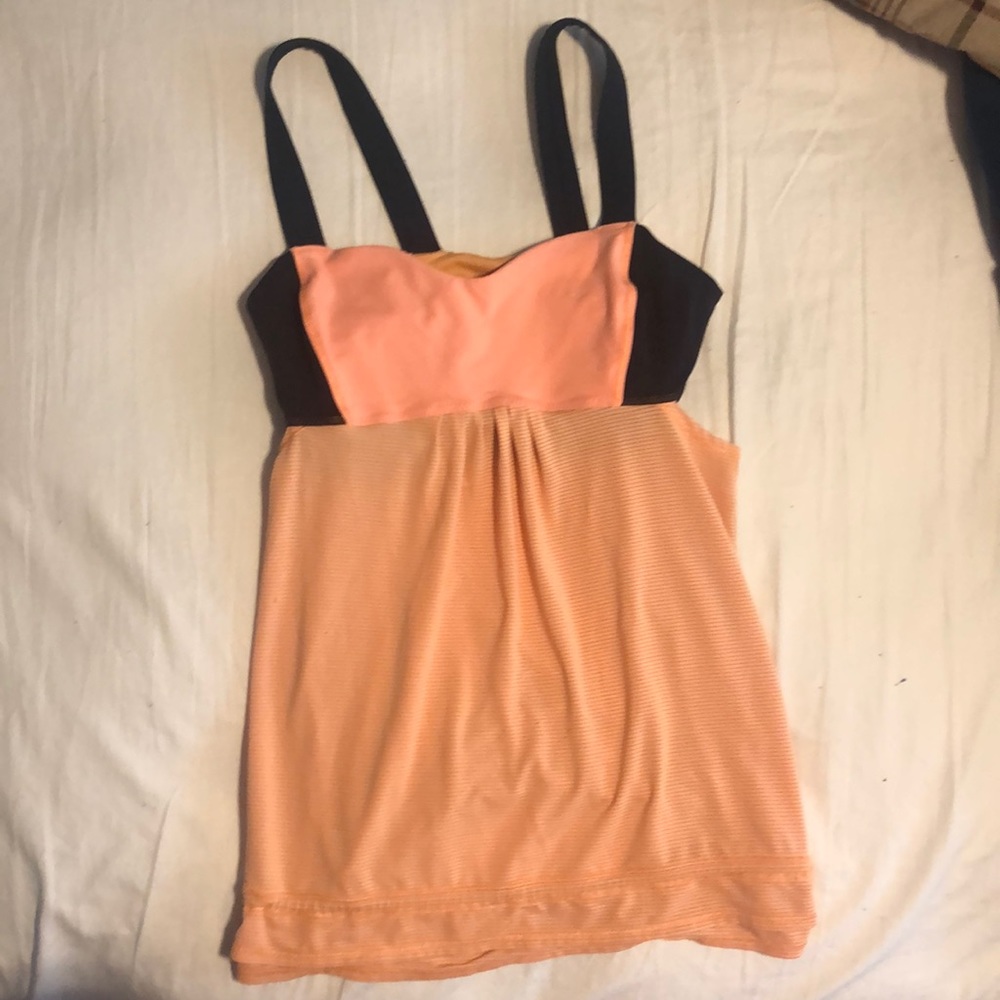 Lulu workout top